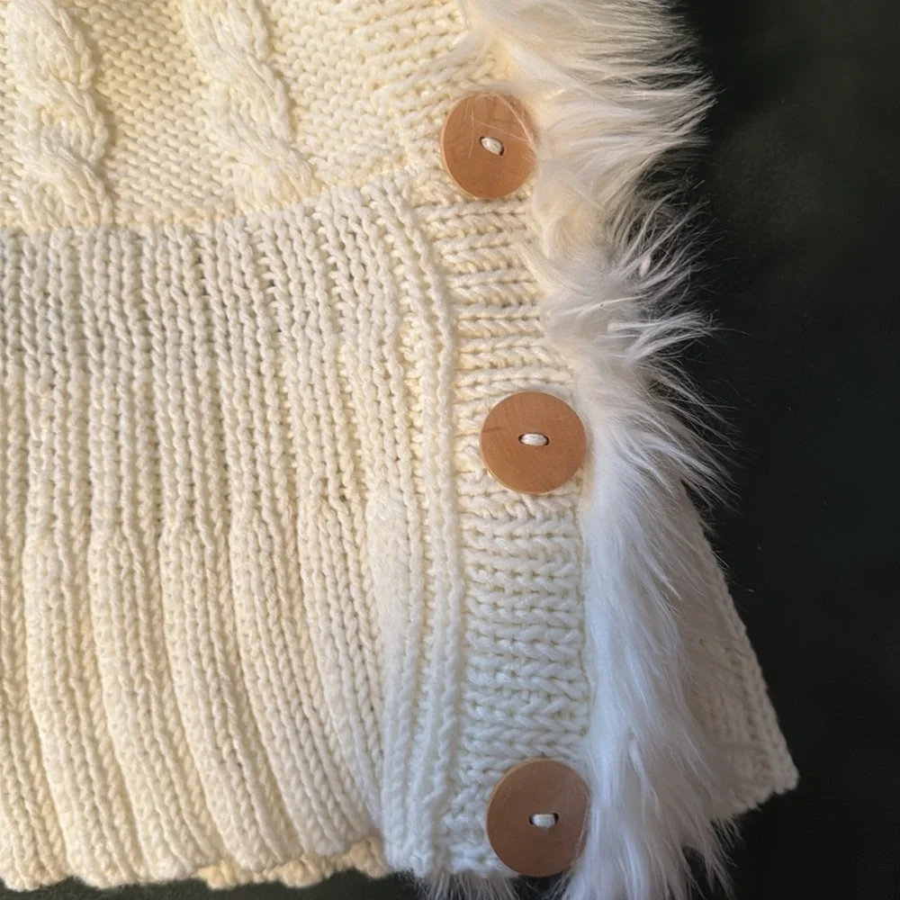 FUR Acrylic/Polyester Head/Neck Hood -See Photos-NWT